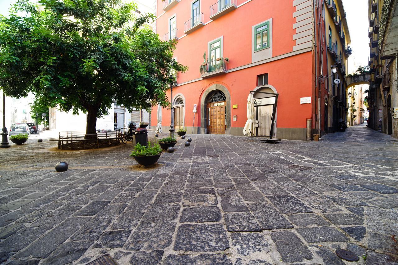 Bed And Travel Apartment Dogana Regia 15 Salerno Luaran gambar