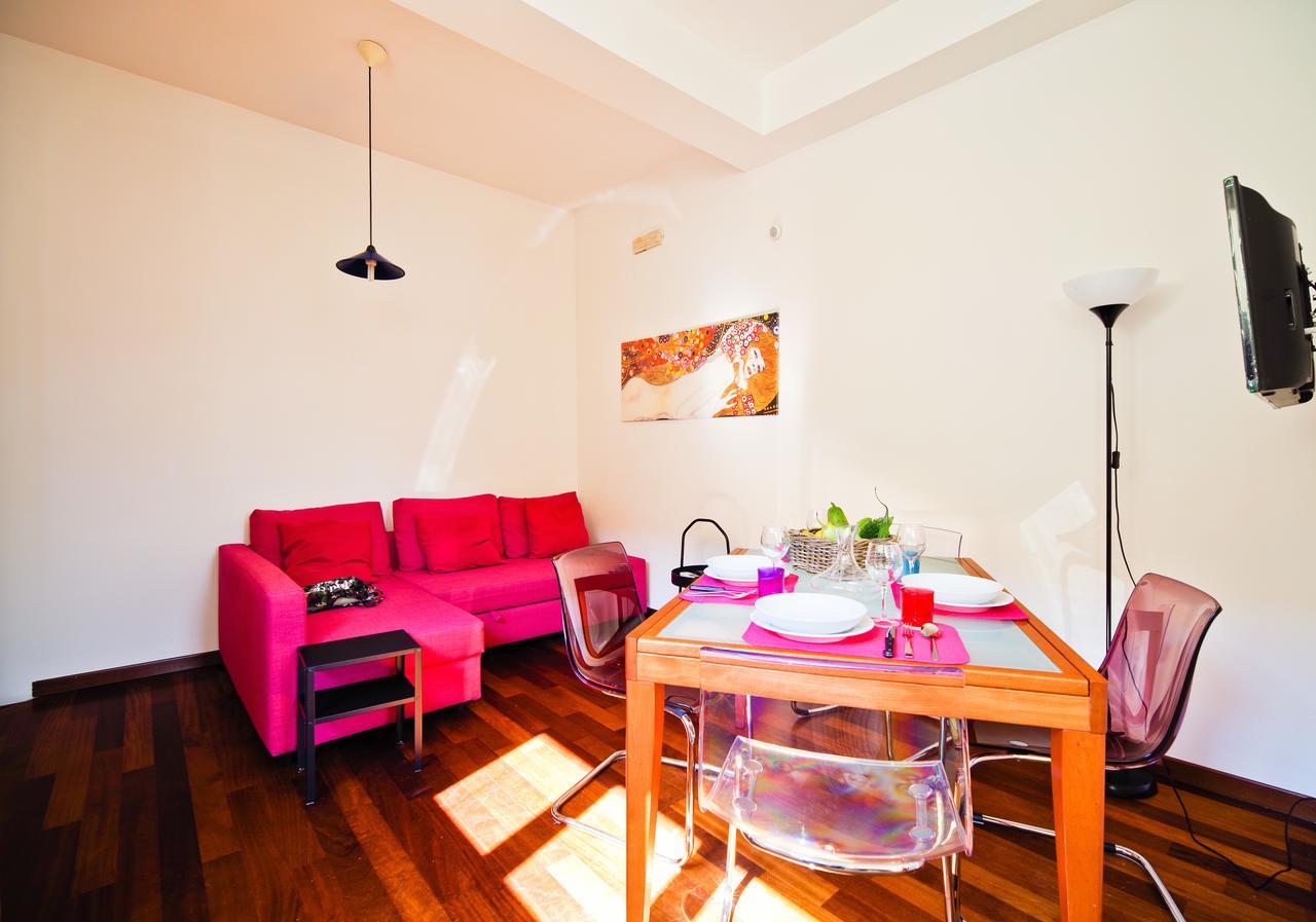 Bed And Travel Apartment Dogana Regia 15 Salerno Luaran gambar